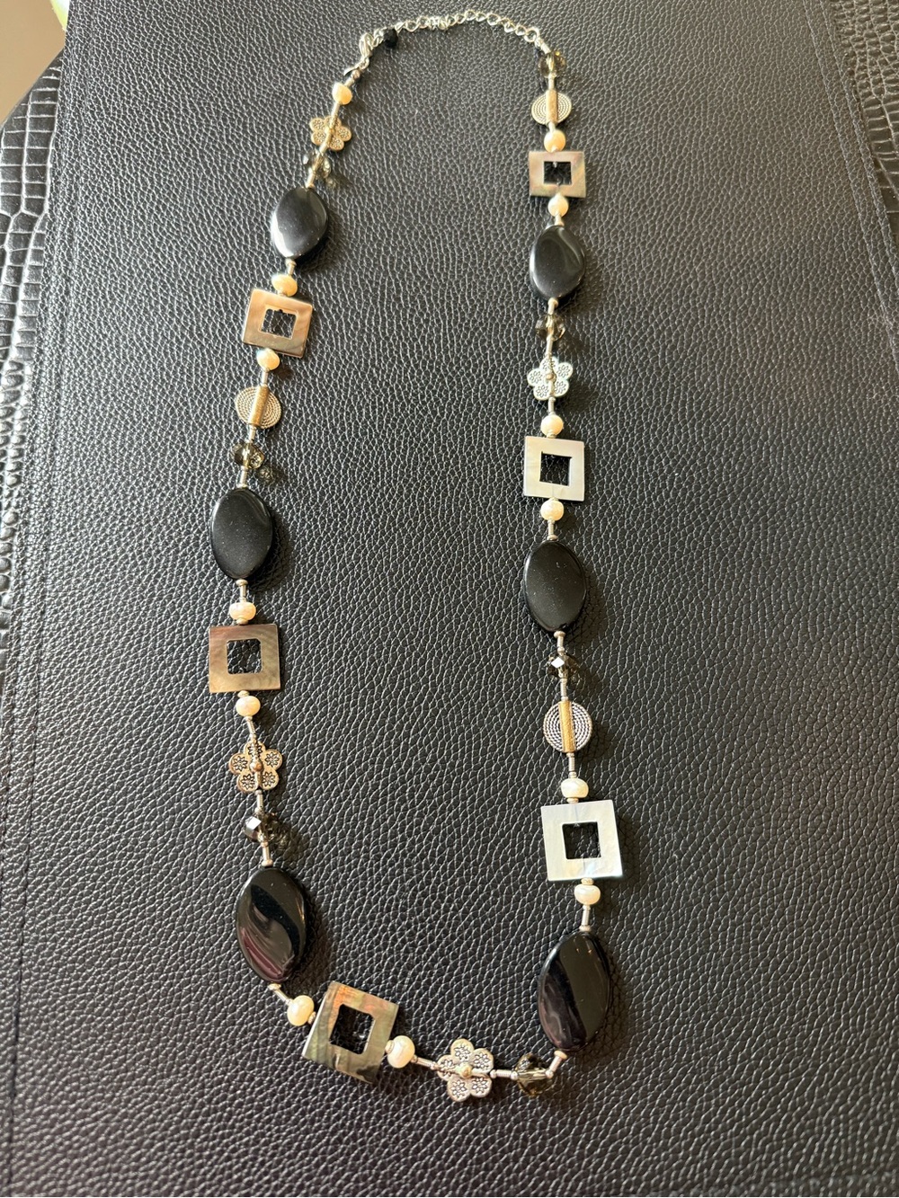 Premier Designs Black and Silver Geometric Bead Necklace